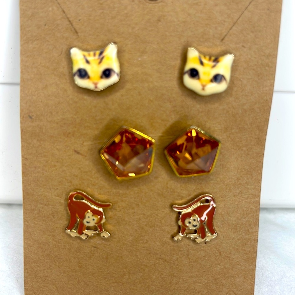 Cat Got The Monkey Earrings Set (3)